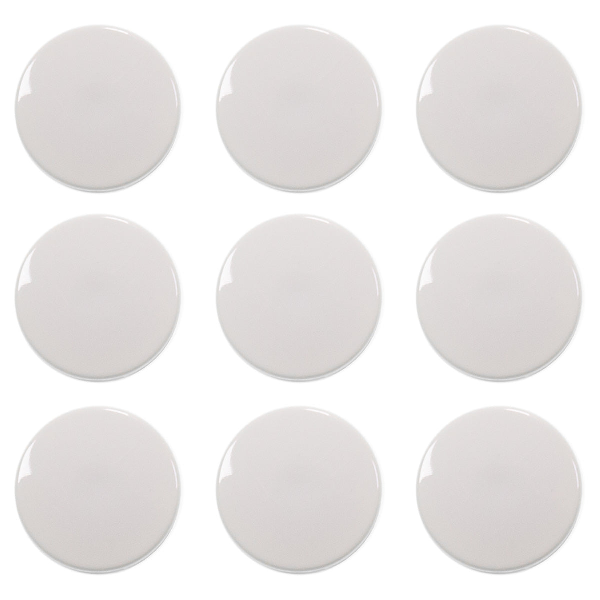 Nahaufnahme Wäsche-Doppelknopf 15 mm in Weiß von VENO – Detail der Kunststoffoberfläche